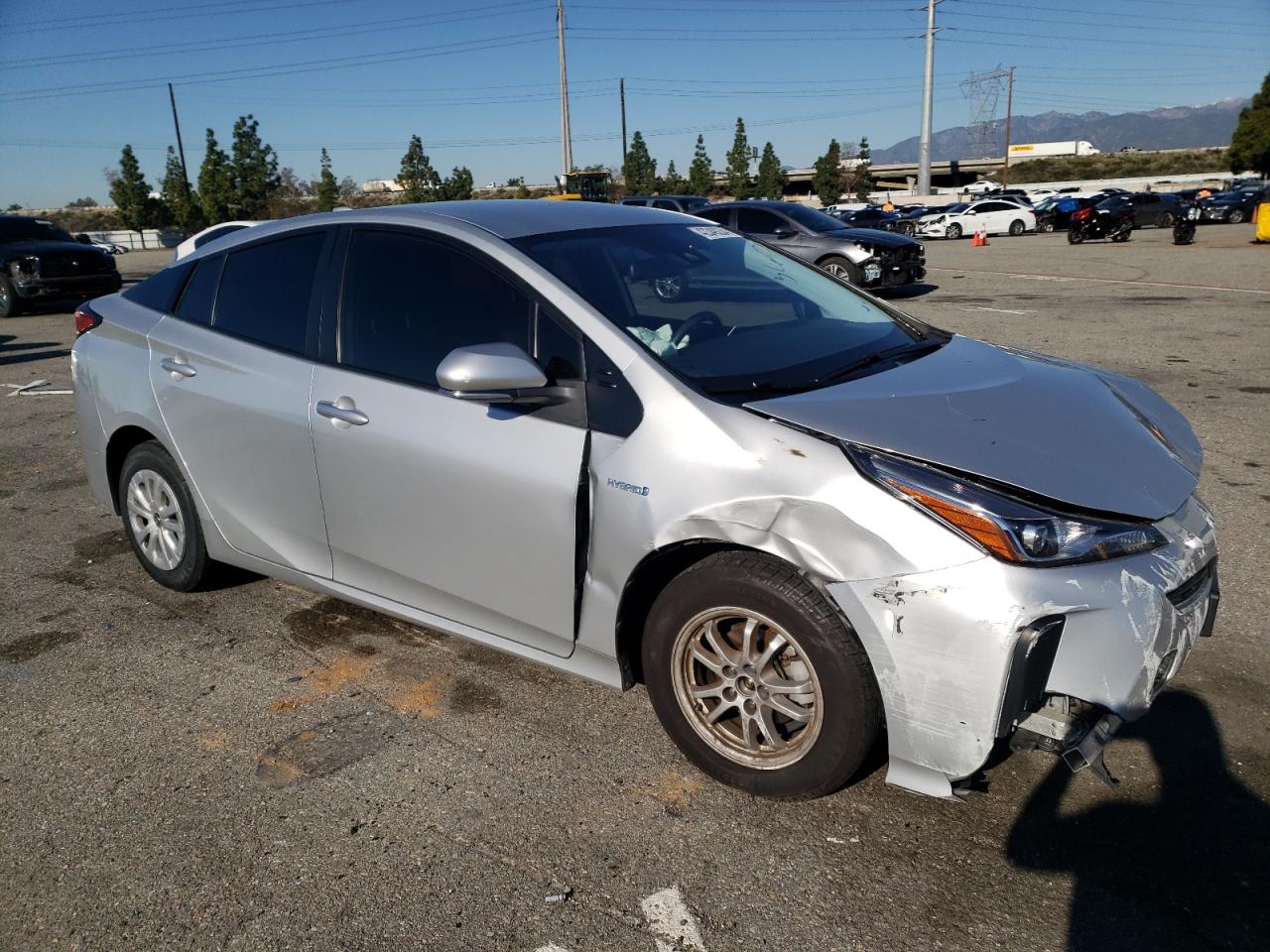 Photo 3 VIN: JTDKARFU6L3118562 - TOYOTA PRIUS 