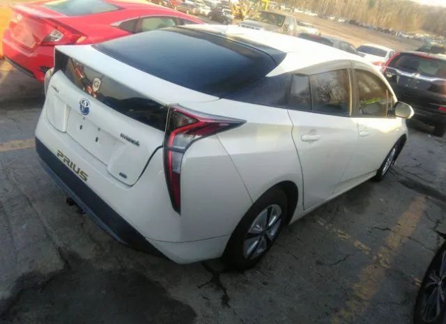 Photo 3 VIN: JTDKARFU7G3511850 - TOYOTA PRIUS 