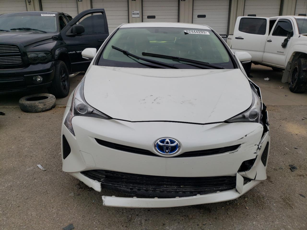 Photo 4 VIN: JTDKARFU7G3511895 - TOYOTA PRIUS 