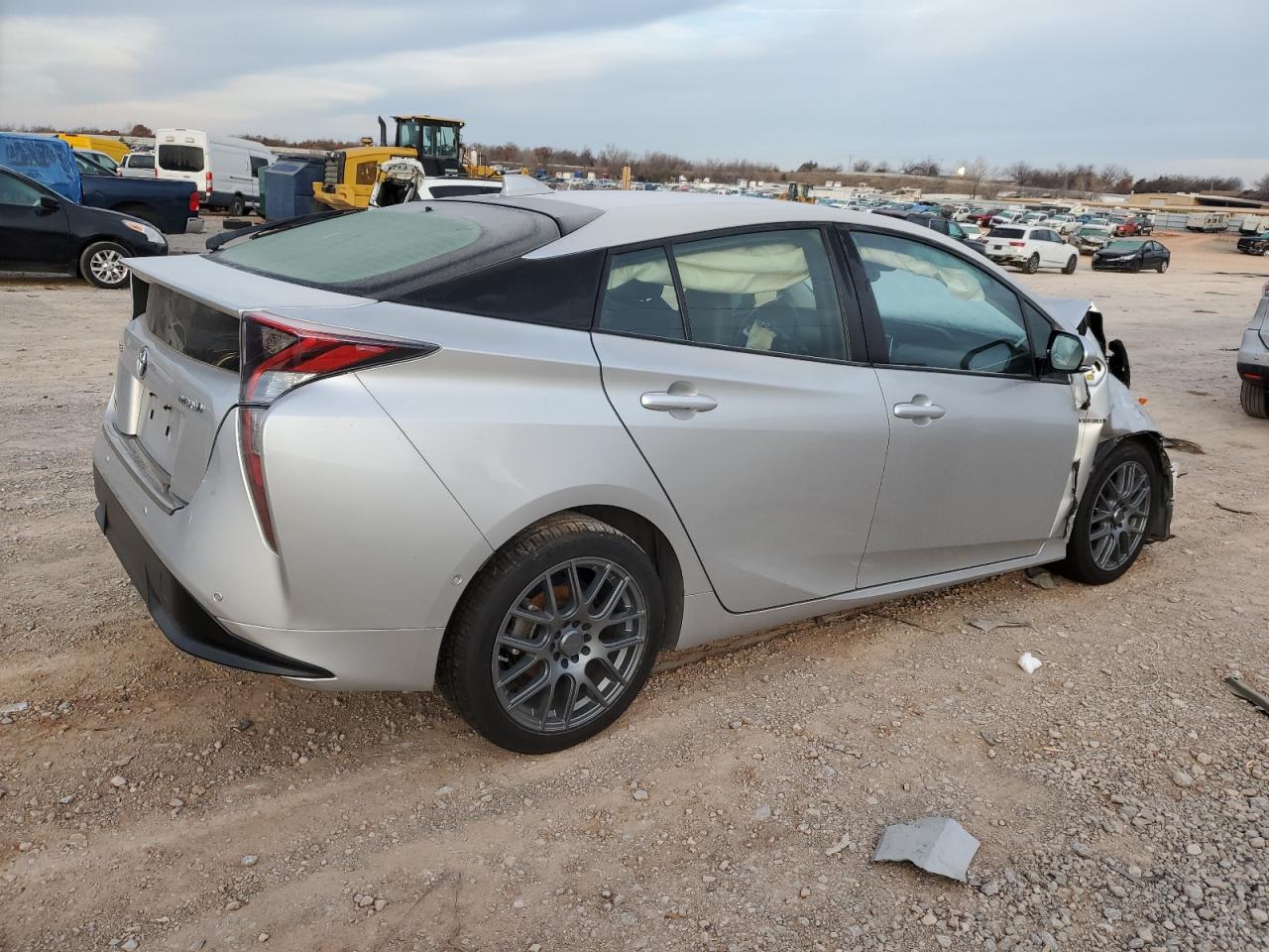 Photo 2 VIN: JTDKARFU7H3538340 - TOYOTA PRIUS 