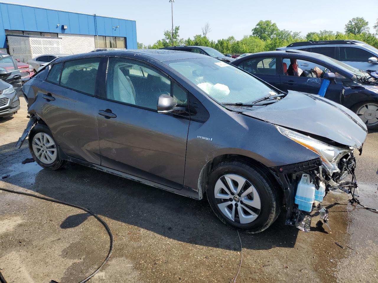 Photo 3 VIN: JTDKARFU7J3063746 - TOYOTA PRIUS 