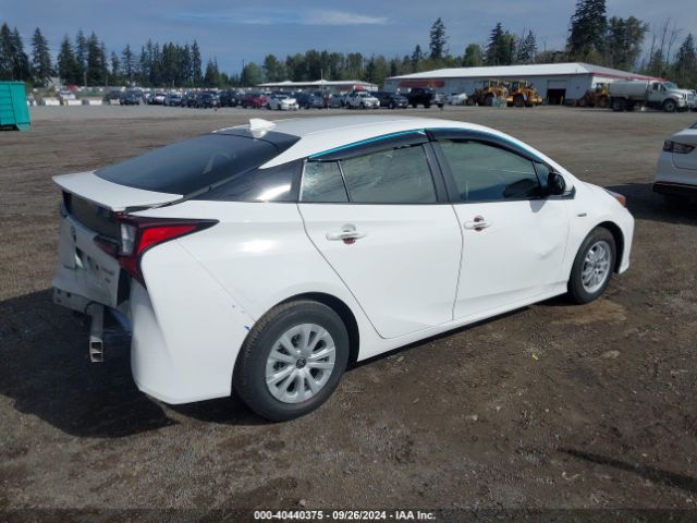 Photo 3 VIN: JTDKARFU7K3089068 - TOYOTA PRIUS 