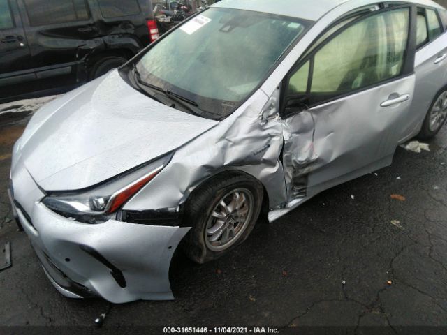 Photo 5 VIN: JTDKARFU7L3121812 - TOYOTA PRIUS 