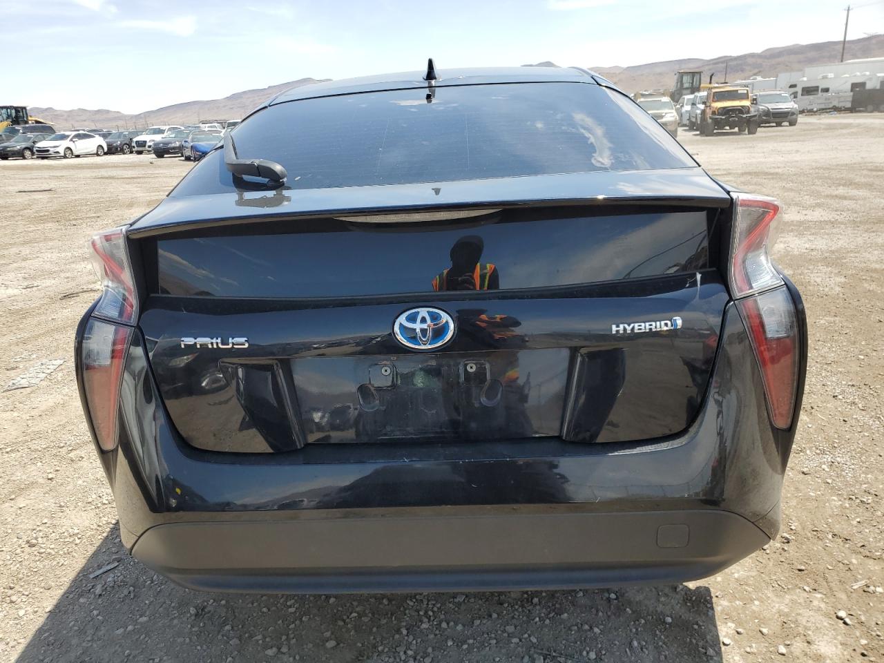 Photo 5 VIN: JTDKARFU8G3010756 - TOYOTA PRIUS 