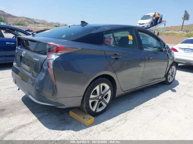 Photo 3 VIN: JTDKARFU8G3019697 - TOYOTA PRIUS 