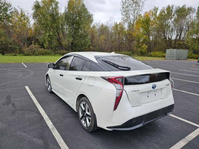 Photo 2 VIN: JTDKARFU8G3022096 - TOYOTA PRIUS 