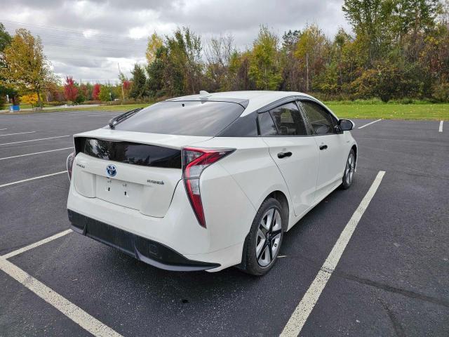 Photo 3 VIN: JTDKARFU8G3022096 - TOYOTA PRIUS 