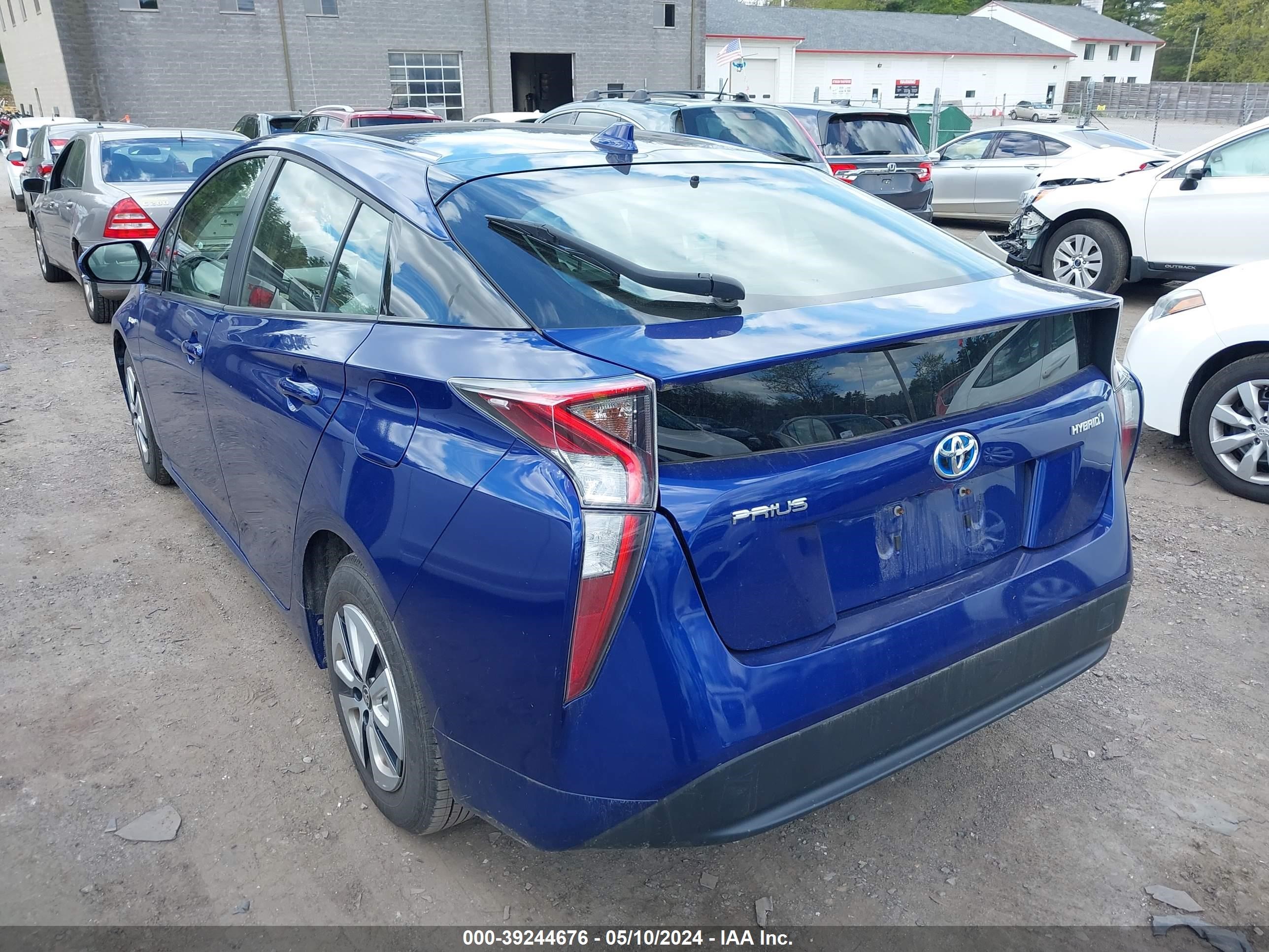 Photo 2 VIN: JTDKARFU8G3514479 - TOYOTA PRIUS 