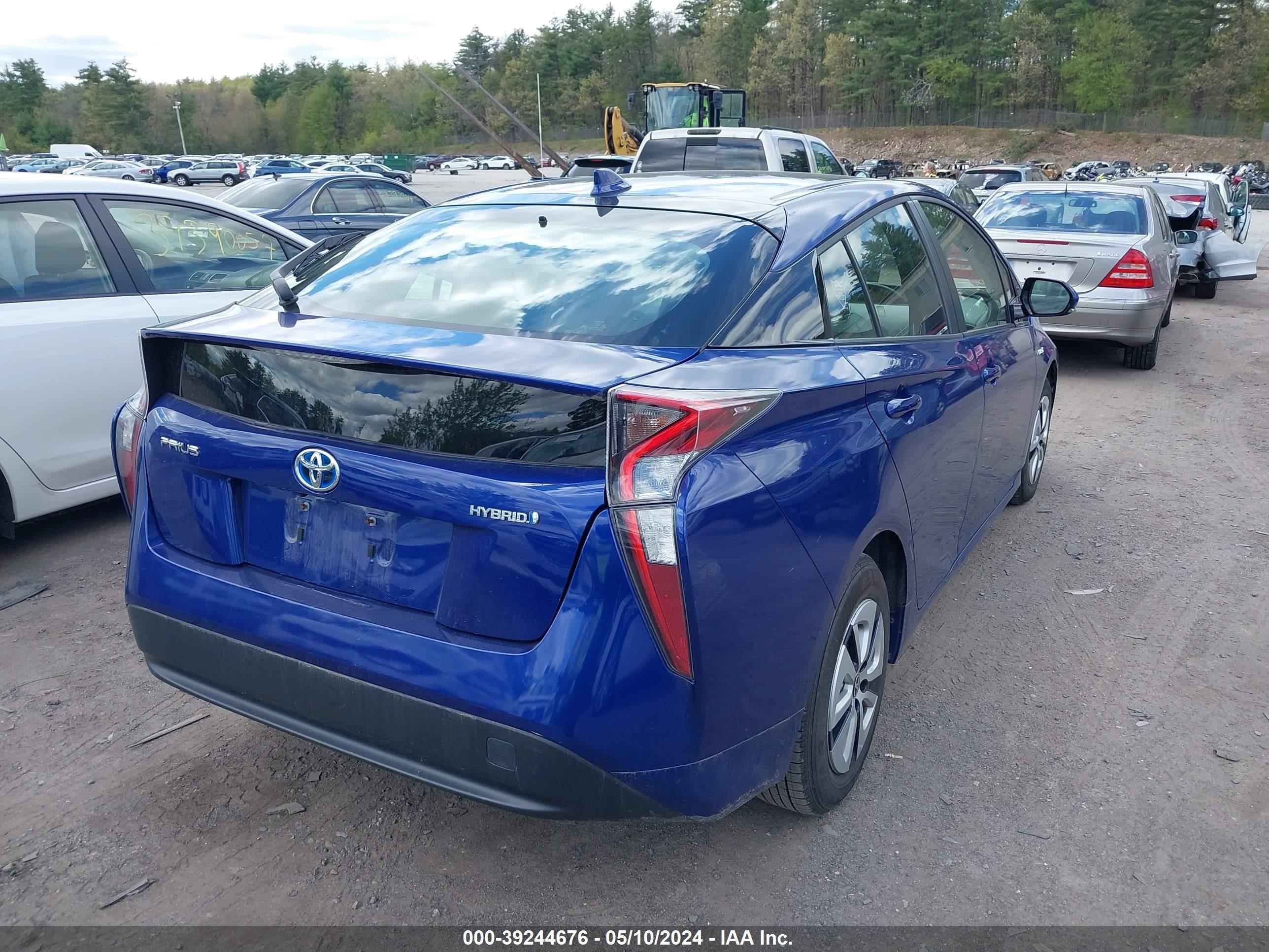 Photo 3 VIN: JTDKARFU8G3514479 - TOYOTA PRIUS 