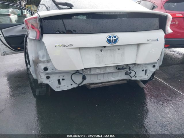 Photo 5 VIN: JTDKARFU8H3037117 - TOYOTA PRIUS 