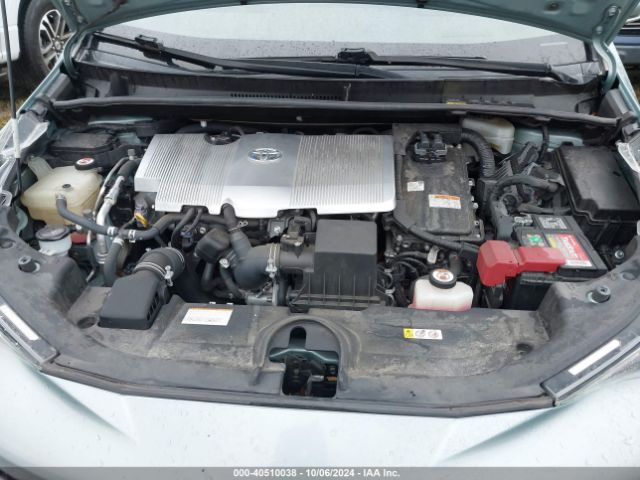 Photo 9 VIN: JTDKARFU8J3054585 - TOYOTA PRIUS 