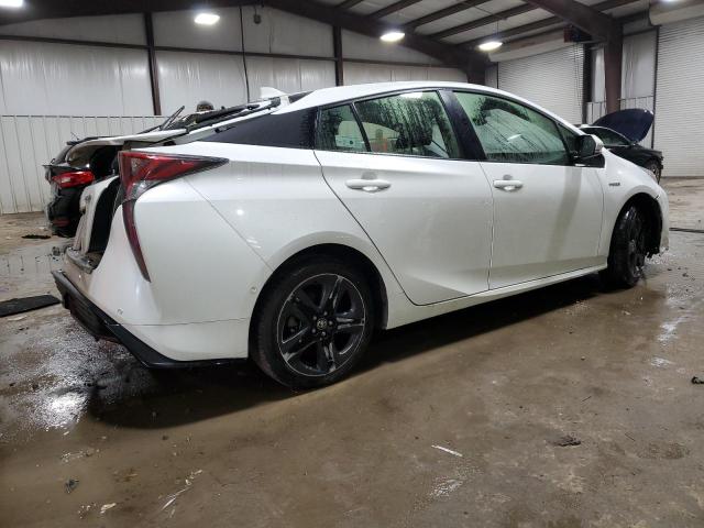 Photo 2 VIN: JTDKARFU8J3055073 - TOYOTA PRIUS 