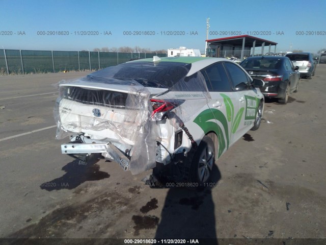 Photo 3 VIN: JTDKARFU8J3552740 - TOYOTA PRIUS 