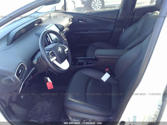 Photo 4 VIN: JTDKARFU8J3552740 - TOYOTA PRIUS 