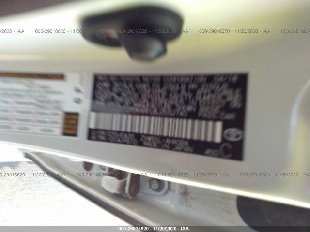 Photo 8 VIN: JTDKARFU8J3552740 - TOYOTA PRIUS 