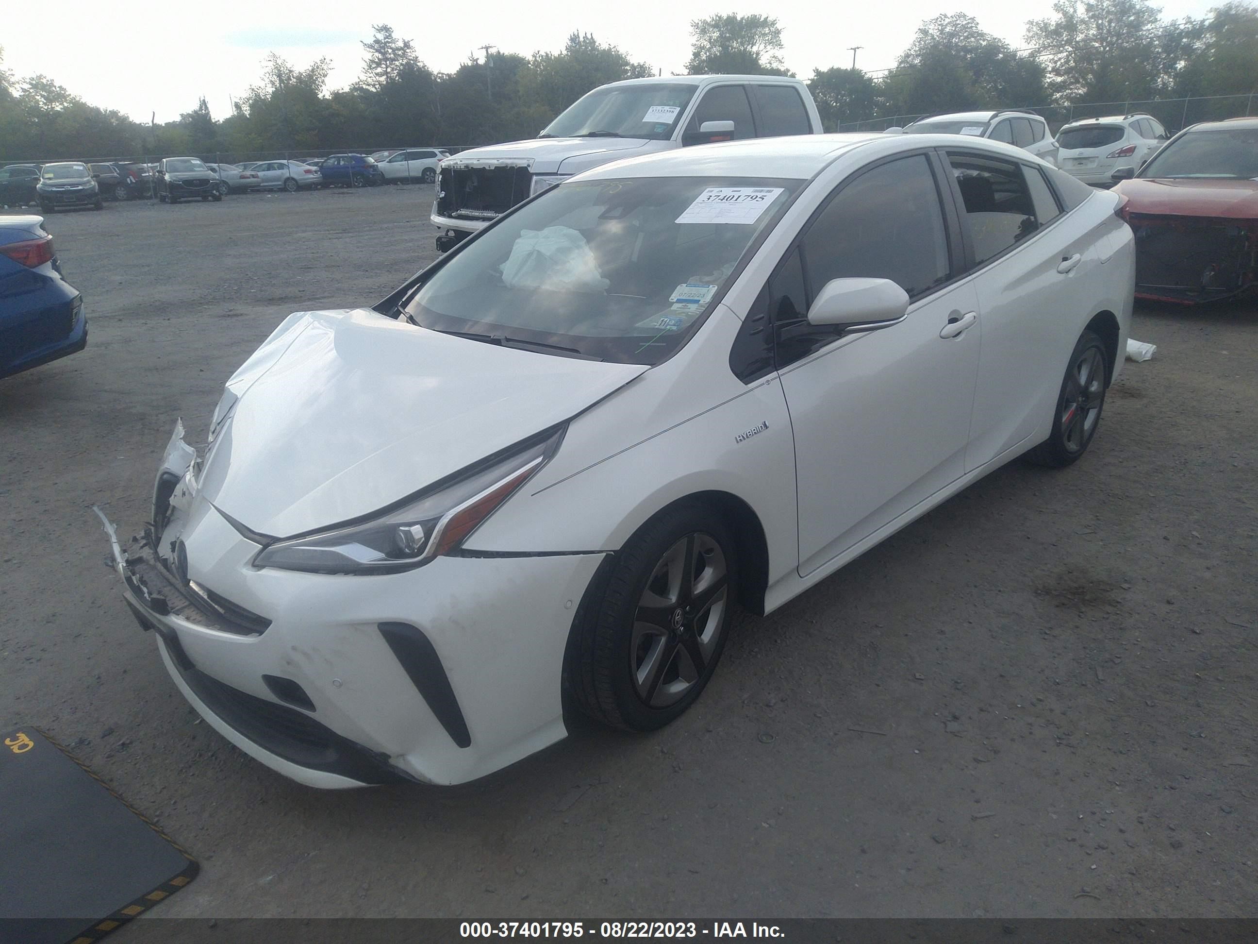 Photo 1 VIN: JTDKARFU8L3106445 - TOYOTA PRIUS 