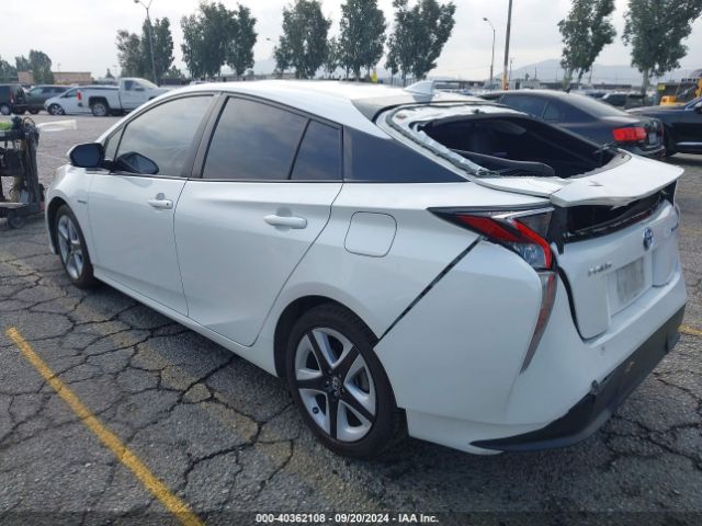 Photo 2 VIN: JTDKARFU9G3004741 - TOYOTA PRIUS 