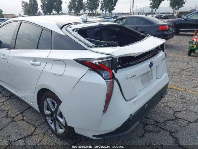 Photo 5 VIN: JTDKARFU9G3004741 - TOYOTA PRIUS 