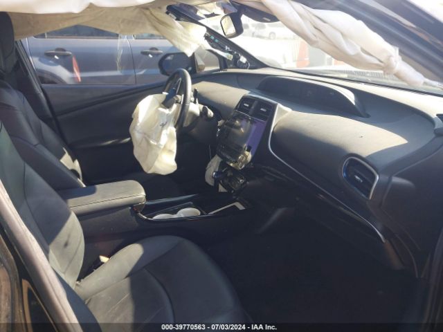 Photo 4 VIN: JTDKARFU9G3011057 - TOYOTA PRIUS 