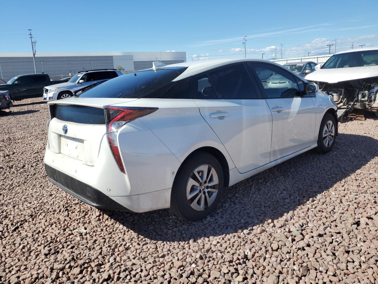 Photo 2 VIN: JTDKARFU9G3500669 - TOYOTA PRIUS 