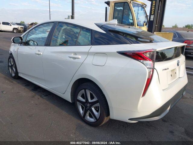 Photo 2 VIN: JTDKARFU9G3520114 - TOYOTA PRIUS 