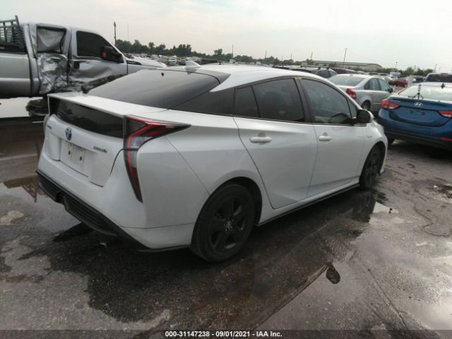 Photo 3 VIN: JTDKARFU9H3536198 - TOYOTA PRIUS 