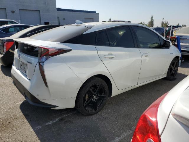 Photo 2 VIN: JTDKARFU9J3063845 - TOYOTA PRIUS 