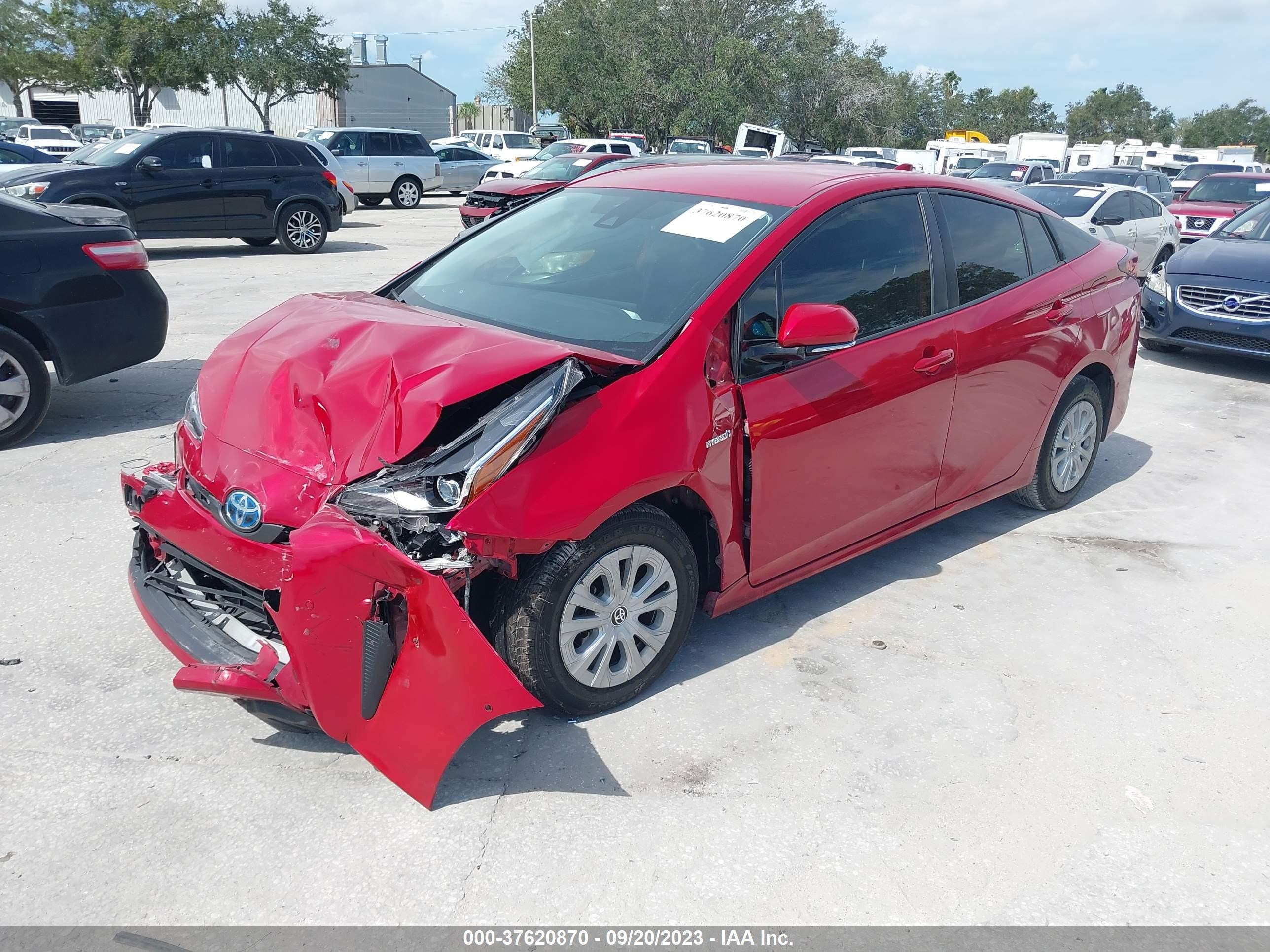 Photo 1 VIN: JTDKARFU9K3075639 - TOYOTA PRIUS 