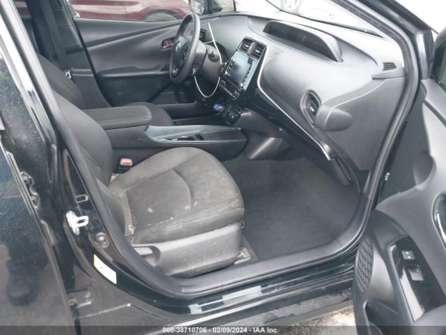 Photo 4 VIN: JTDKARFU9L3113226 - TOYOTA PRIUS 