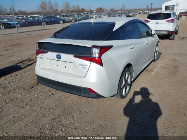 Photo 3 VIN: JTDKARFU9L3120161 - TOYOTA PRIUS 