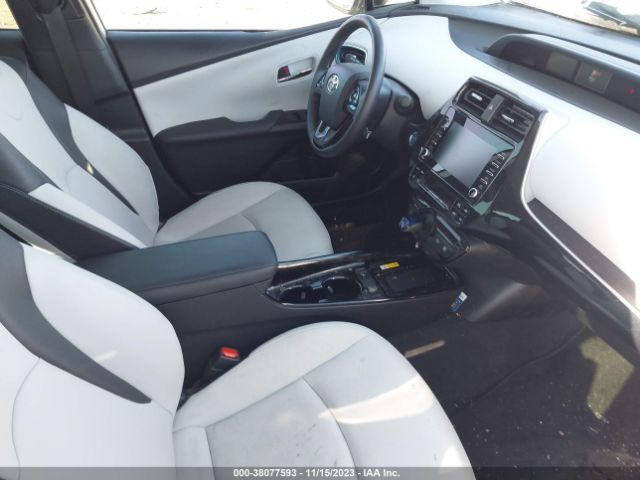 Photo 4 VIN: JTDKARFU9L3120161 - TOYOTA PRIUS 