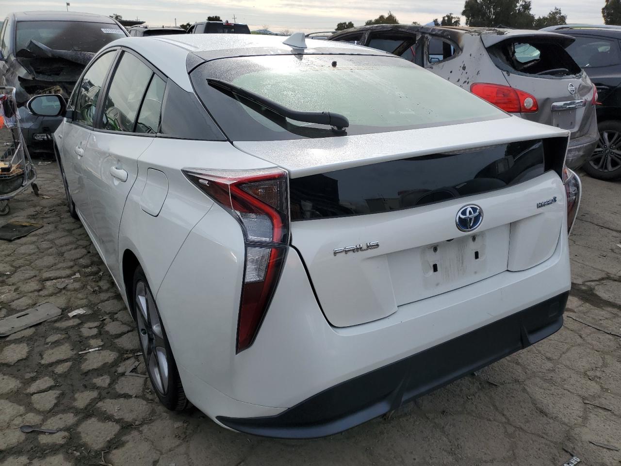 Photo 1 VIN: JTDKARFUXG3002027 - TOYOTA PRIUS 