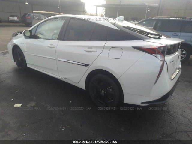 Photo 2 VIN: JTDKARFUXG3002884 - TOYOTA PRIUS 