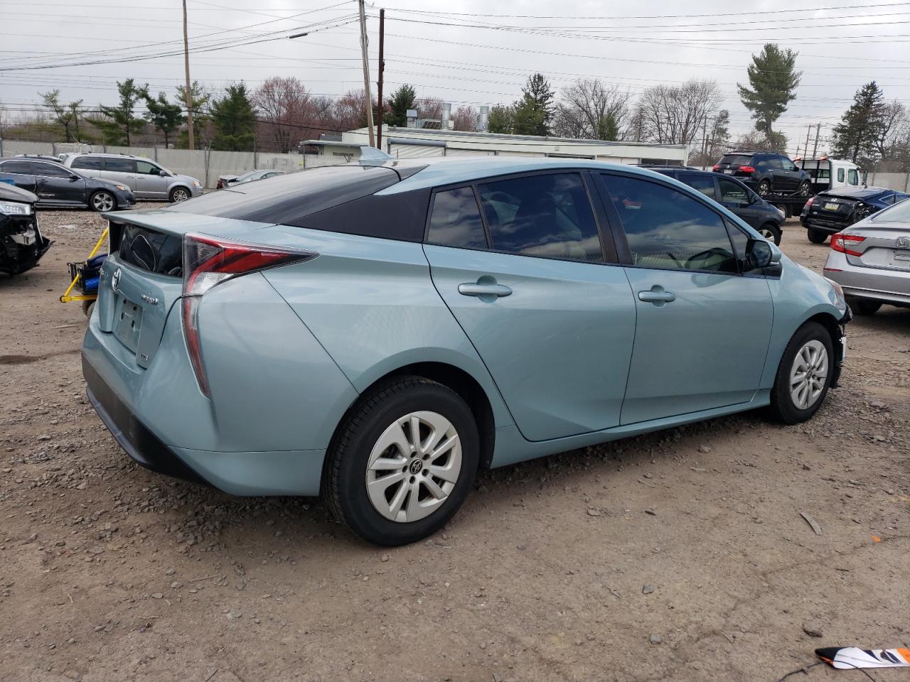 Photo 2 VIN: JTDKARFUXG3006434 - TOYOTA PRIUS 