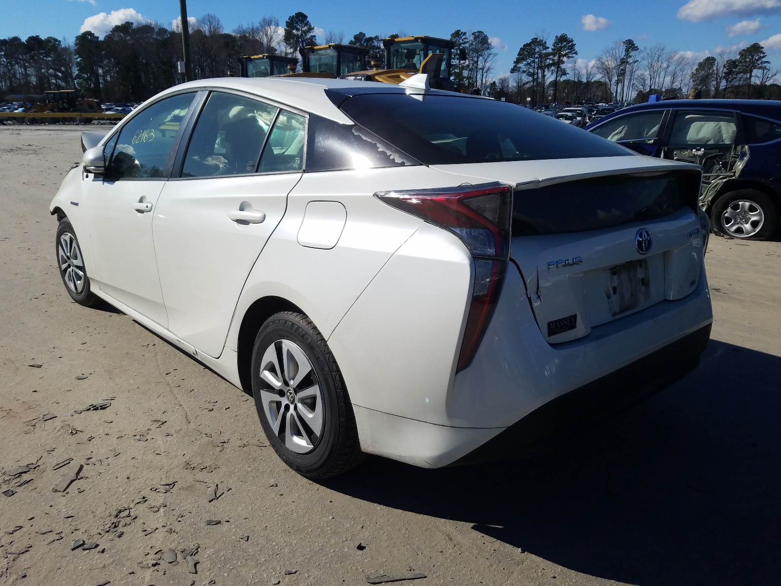 Photo 2 VIN: JTDKARFUXG3509235 - TOYOTA PRIUS 