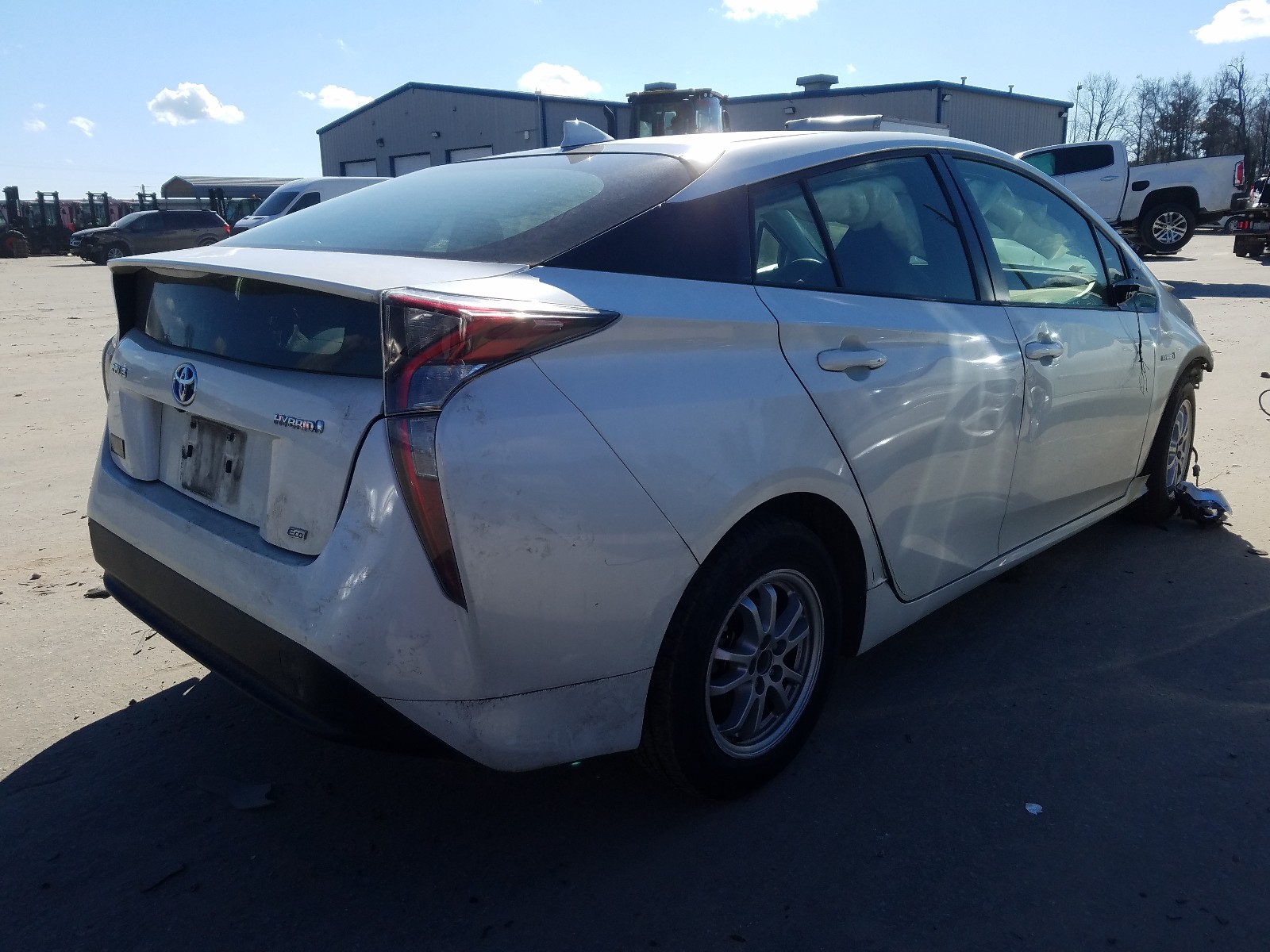 Photo 3 VIN: JTDKARFUXG3509235 - TOYOTA PRIUS 