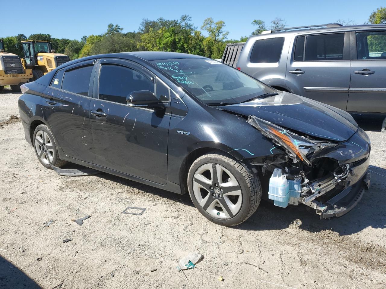 Photo 3 VIN: JTDKARFUXG3511678 - TOYOTA PRIUS 