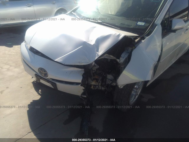 Photo 5 VIN: JTDKARFUXG3520204 - TOYOTA PRIUS 