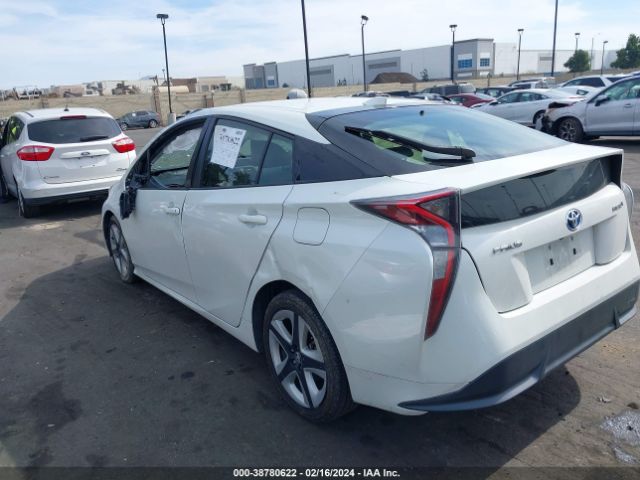 Photo 2 VIN: JTDKARFUXG3523720 - TOYOTA PRIUS 