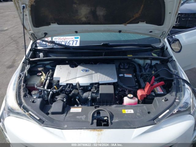 Photo 9 VIN: JTDKARFUXG3523720 - TOYOTA PRIUS 