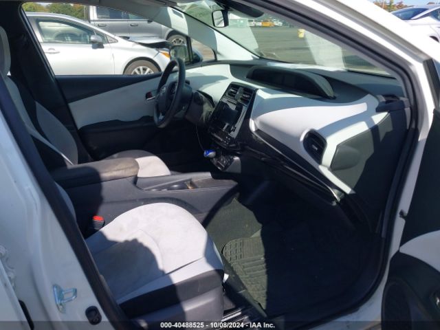 Photo 4 VIN: JTDKARFUXK3070496 - TOYOTA PRIUS 