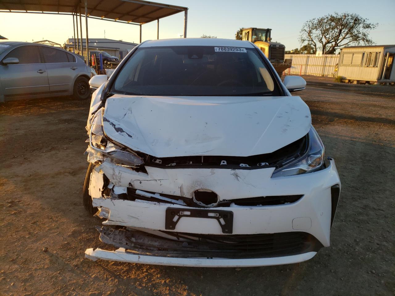 Photo 4 VIN: JTDKARFUXL3109959 - TOYOTA PRIUS 