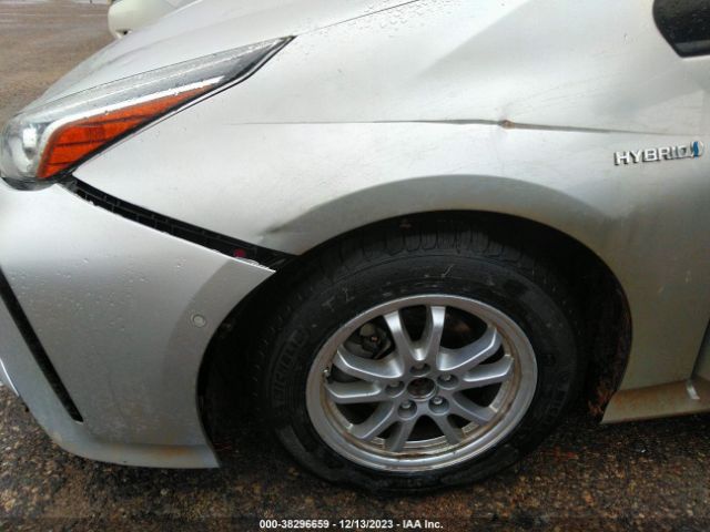 Photo 5 VIN: JTDKARFUXL3116202 - TOYOTA PRIUS 