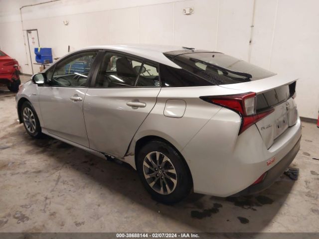 Photo 2 VIN: JTDKARFUXL3121898 - TOYOTA PRIUS 