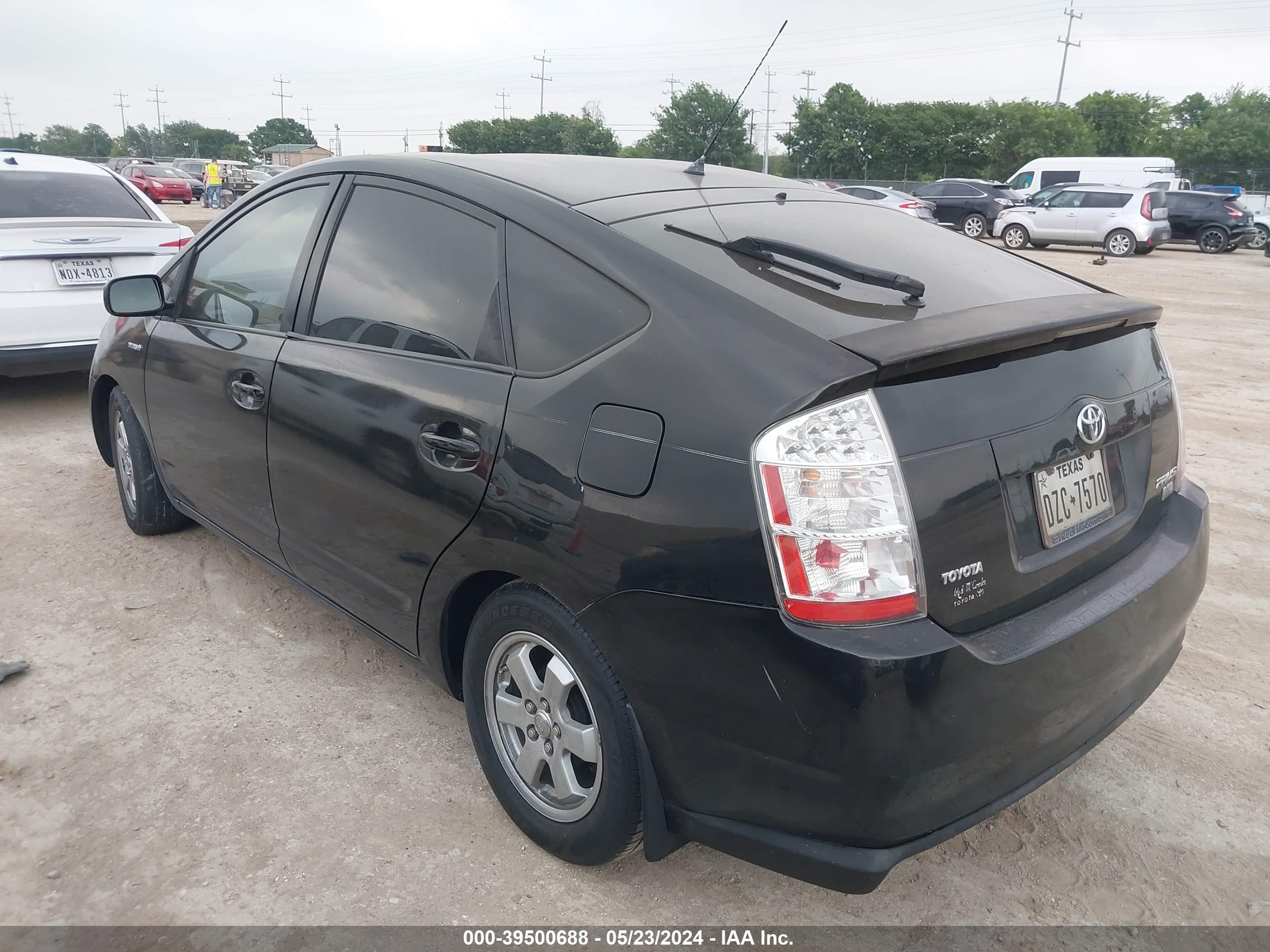 Photo 2 VIN: JTDKB20U077597363 - TOYOTA PRIUS 