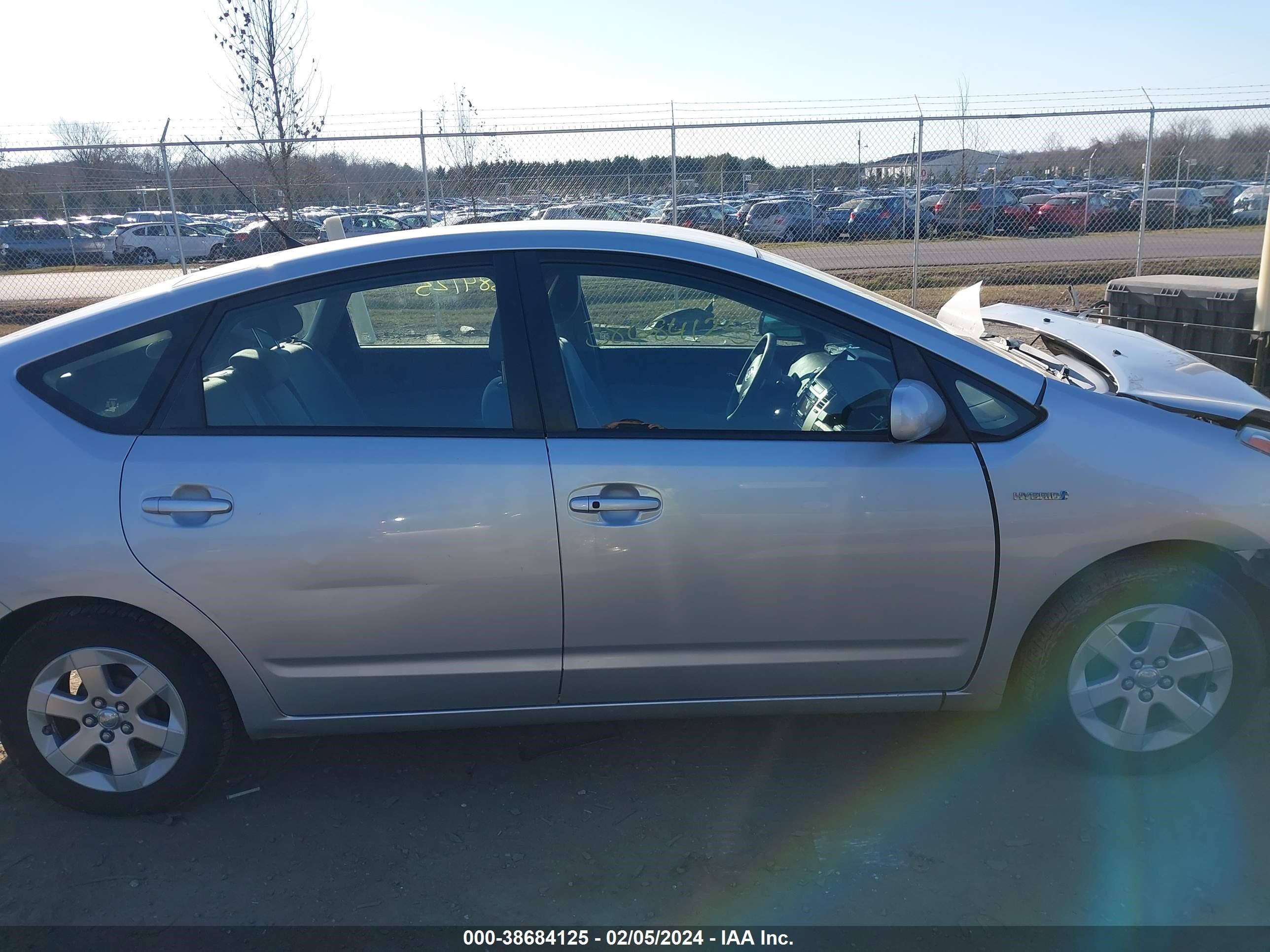 Photo 12 VIN: JTDKB20U077693803 - TOYOTA PRIUS 