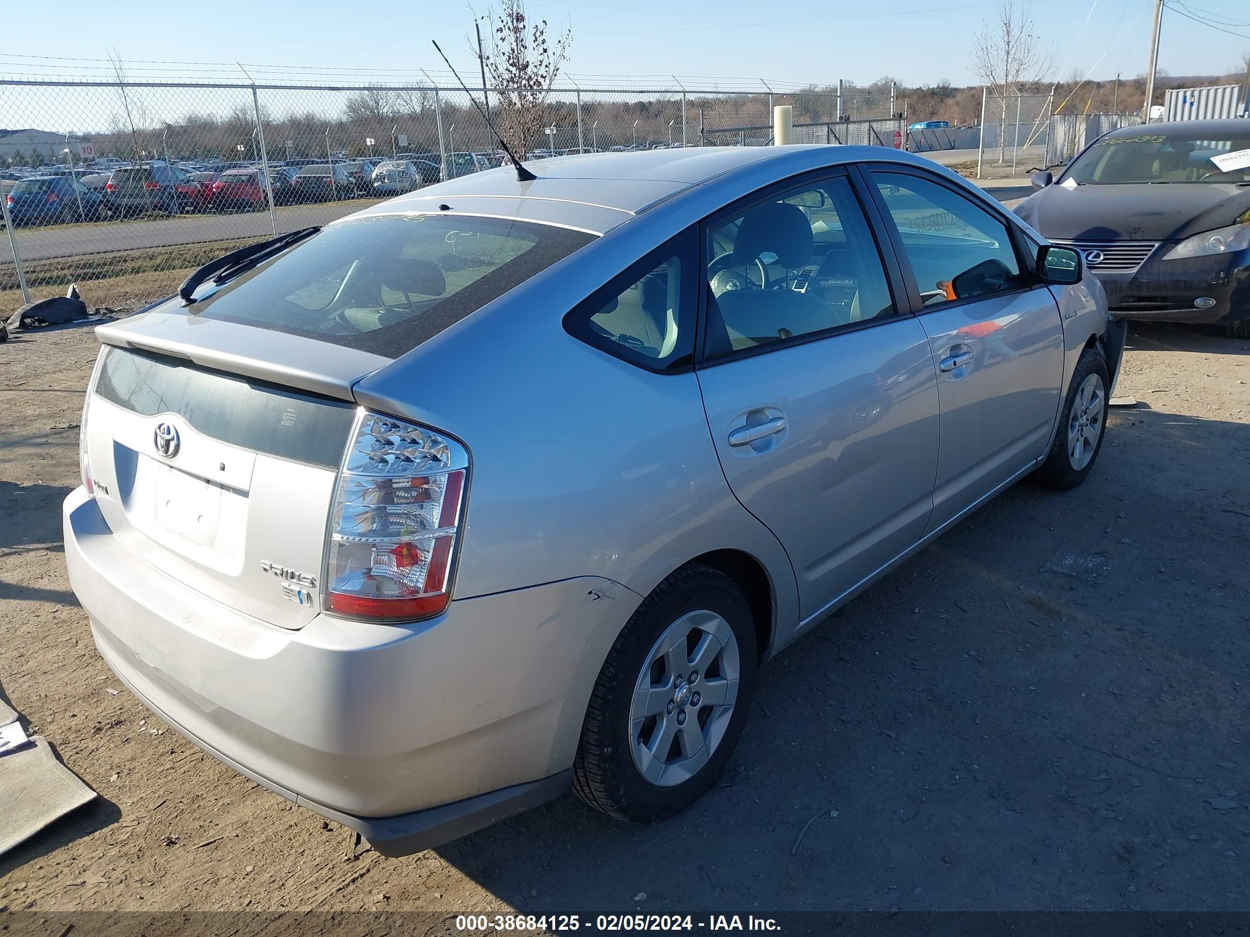 Photo 3 VIN: JTDKB20U077693803 - TOYOTA PRIUS 