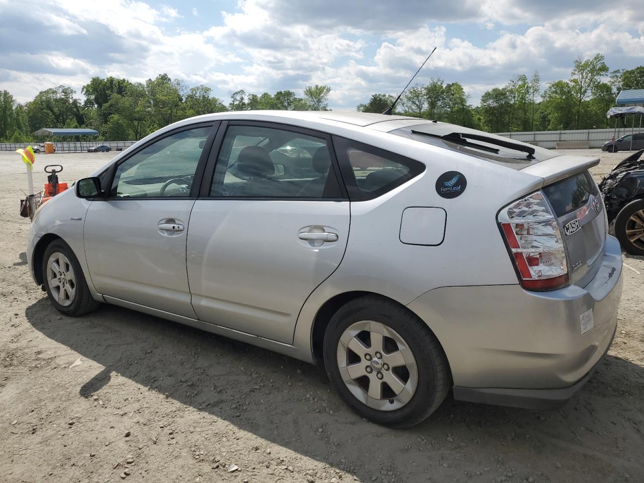 Photo 1 VIN: JTDKB20U083329843 - TOYOTA PRIUS 