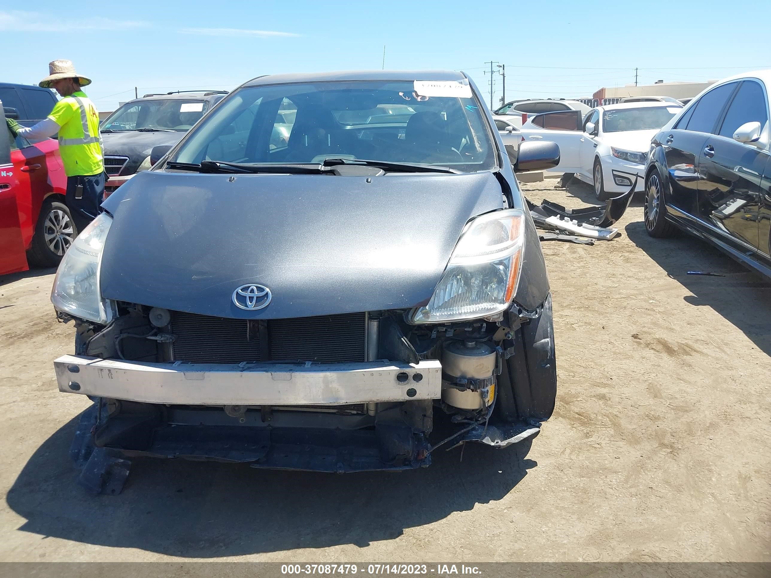 Photo 5 VIN: JTDKB20U083356931 - TOYOTA PRIUS 