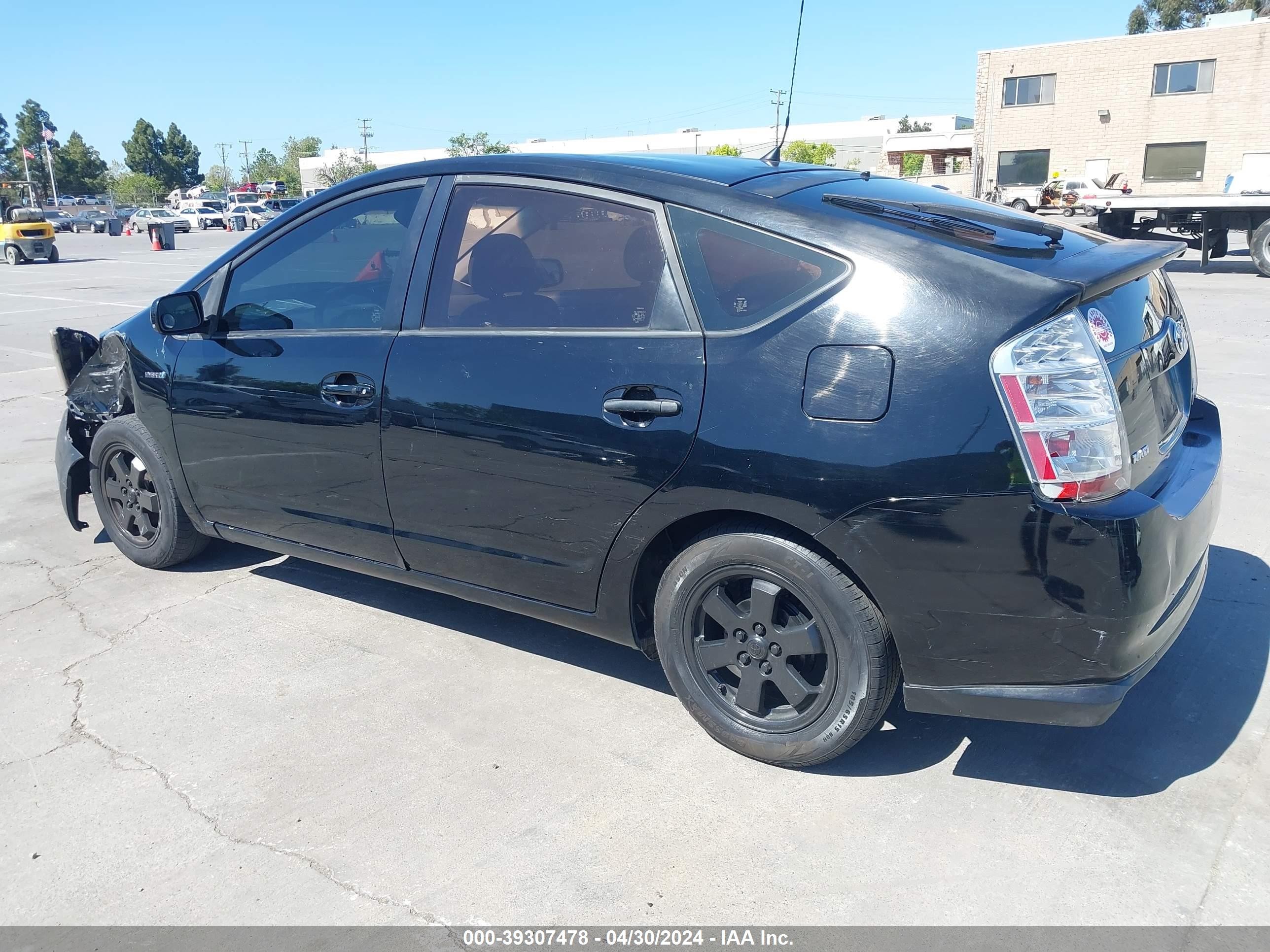 Photo 2 VIN: JTDKB20U083369128 - TOYOTA PRIUS 